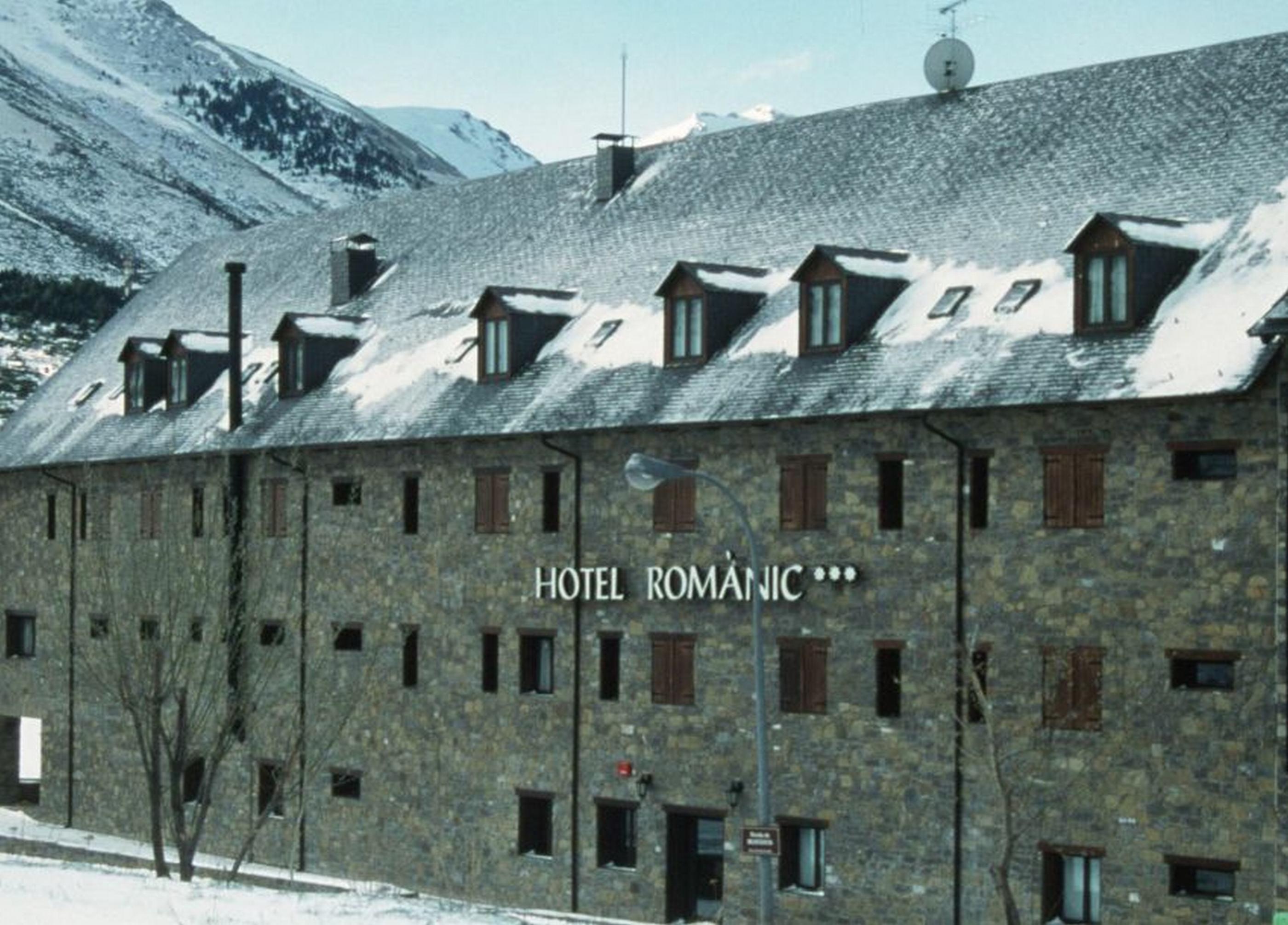 Hotel Romànic Estación Extérieur photo