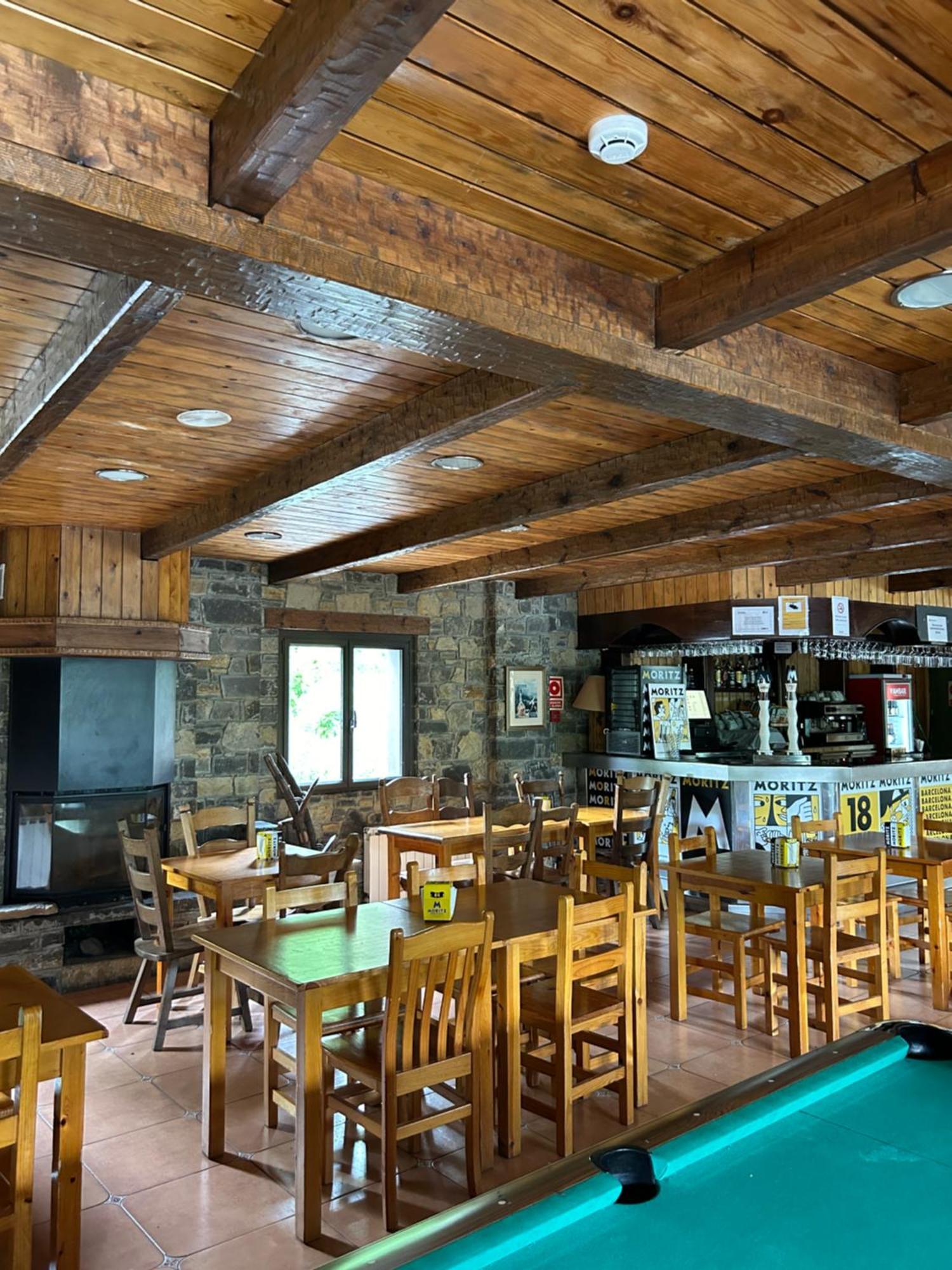 Hotel Romànic Estación Extérieur photo